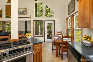 135 Rally Way, Easton, WA 98925 - Photo 8