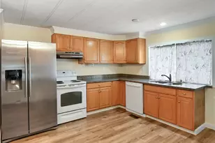 415 Lakeview Rd, Lynnwood, WA 98087 - Photo 12