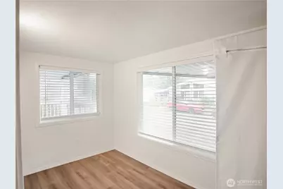 415 Lakeview Road #F16, Lynnwood, WA 98087 - Photo 14