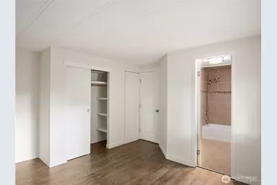 415 Lakeview Road #F16, Lynnwood, WA 98087 - Photo 20