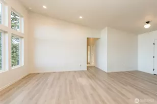 1317 E 5th St, Port Angeles, WA 98362 - Photo 16