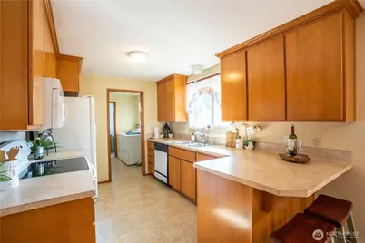 11010 26th Avenue E, Tacoma, WA 98445 - Photo 8