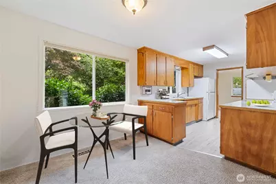 9526 234th Street SW, Edmonds, WA 98020 - Photo 6