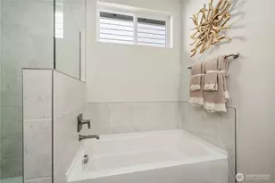 3977 McCormick Vlg Dr, Bremerton, WA 98312 - Photo 24