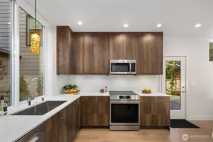 2665 51st Ave SW, Seattle, WA 98116 - Photo 4