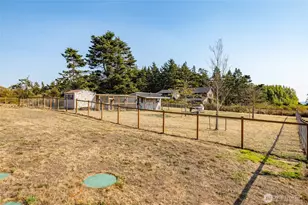 815 Engle Rd, Coupeville, WA 98239 - Photo 36