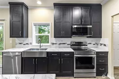 8942 W McKenna Falls Rd W, Bremerton, WA 98312 - Photo 6