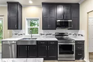 8942 W McKenna Falls Rd W, Bremerton, WA 98312 - Photo 6