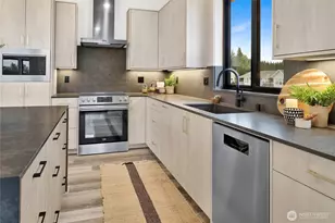 204 Skipping Stone Loop, Lynden, WA 98264 - Photo 4