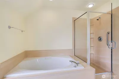 6914 86th Street E, Puyallup, WA 98371 - Photo 34