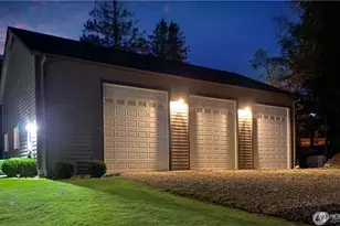 16929 Maplewood Ln, Bow, WA 98232 - Photo 2