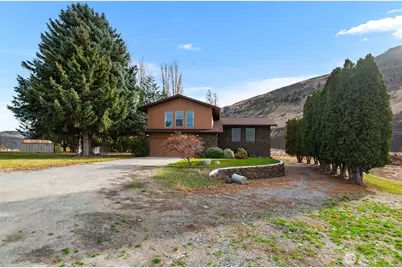 5097 Malaga Alcoa Highway, Malaga, WA 98828 - Photo 4