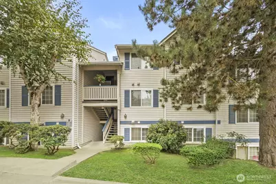 949 Aberdeen Ave NE #B104, Renton, WA 98059 - Photo 2