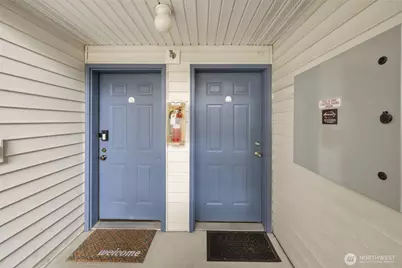 949 Aberdeen Ave NE #B104, Renton, WA 98059 - Photo 6