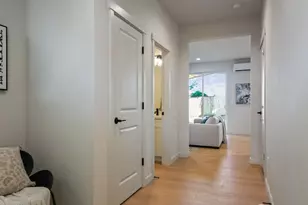 429 Legion Dr, Everett, WA 98201 - Photo 4