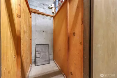 100 Ward Street #104, Seattle, WA 98109 - Photo 24