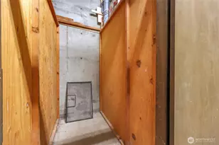 100 Ward St, Seattle, WA 98109 - Photo 24