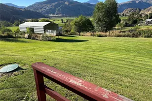 34 Main St, Loomis, WA 98827 - Photo 4