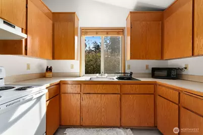 22341 Glenview Court SE, Yelm, WA 98597 - Photo 10
