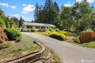 4224 Tracyton Beach Rd, Bremerton, WA 98310 - Photo 2