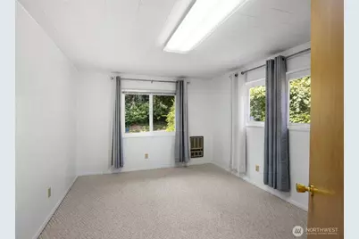 4224 Tracyton Beach Road, Bremerton, WA 98310 - Photo 14