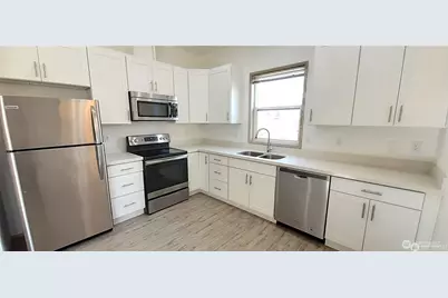 5501 Wilson Avenue S, Seattle, WA 98118 - Photo 2