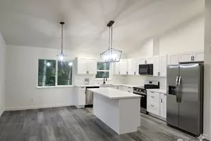 219 S Oar Loop SW, Ocean Shores, WA 98569 - Photo 2