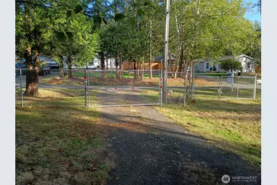 561 E Lakeshore Drive E, Shelton, WA 98584 - Photo 8