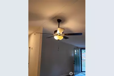 561 E Lakeshore Drive E, Shelton, WA 98584 - Photo 22