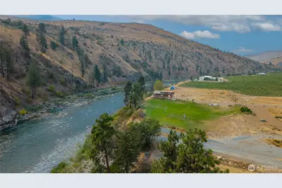 385 Highway 153, Pateros, WA 98846 - Photo 4