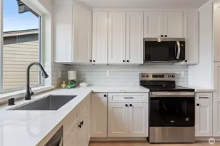 501 Legion Dr, Everett, WA 98201 - Photo 10