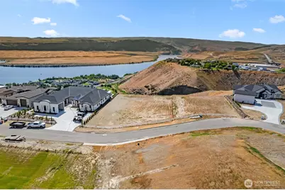 9641 Ridgeview Drive NW, Quincy, WA 98848 - Photo 1