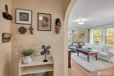 1605 E Olive Street #303, Seattle, WA 98122 - Photo 6