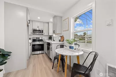 1310 N 3rd Street, Renton, WA 98057 - Photo 6