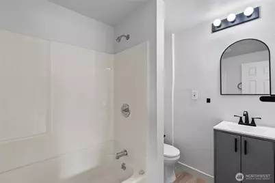 711 S 43rd Street, Tacoma, WA 98418 - Photo 12