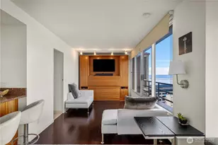 2125 1st Ave, Seattle, WA 98121 - Photo 4