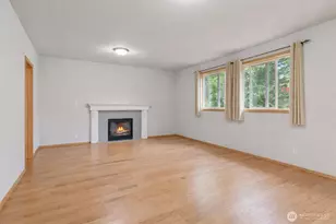 1537 E Gateway Heights Loop, Sedro Woolley, WA 98284 - Photo 6