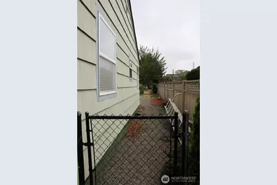 6439 S Clement Avenue, Tacoma, WA 98409 - Photo 4