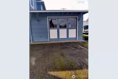 703 E 10th Street, Port Angeles, WA 98362 - Photo 8