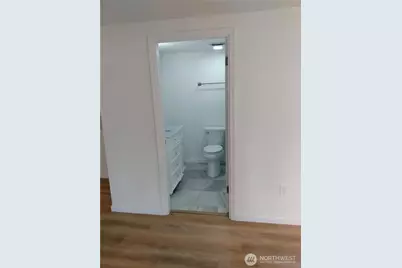 703 E 10th Street, Port Angeles, WA 98362 - Photo 32