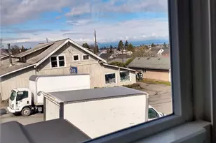 703 E 10th St, Port Angeles, WA 98362 - Photo 24