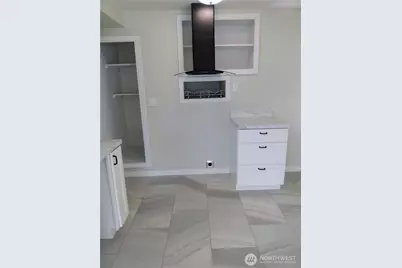 703 E 10th Street, Port Angeles, WA 98362 - Photo 14