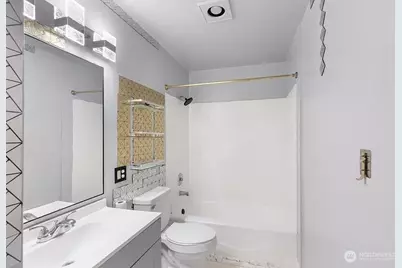 8555 S 120th Street, Seattle, WA 98178 - Photo 10