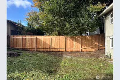 8555 S 120th Street, Seattle, WA 98178 - Photo 4