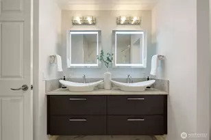 10047 Main St, Bellevue, WA 98004 - Photo 18