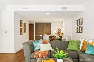 588 Bell St, Seattle, WA 98121 - Photo 18