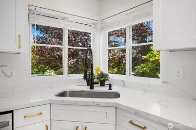 1309 N 80th Street, Seattle, WA 98103 - Photo 12