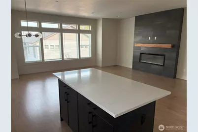 15227 51st Avenue S, Tukwila, WA 98188 - Photo 4