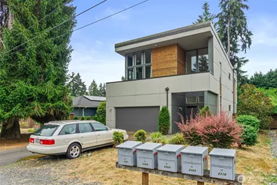 2325 N 122nd Street, Seattle, WA 98133 - Photo 2