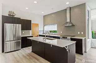 2325 N 122nd St, Seattle, WA 98133 - Photo 6